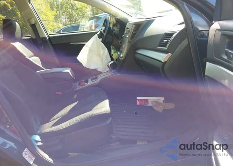 2010 Subaru Outback 2.5I Premium из США, поврежденный, VIN 4S4BRCCC5A3352847